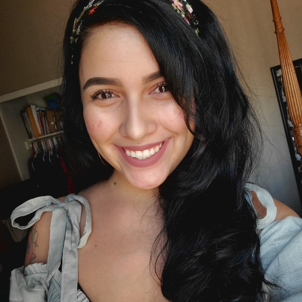 Meet your Posher, Alexis